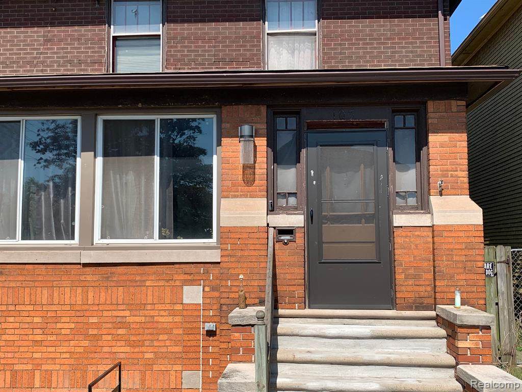 103 Maple - Photo 1