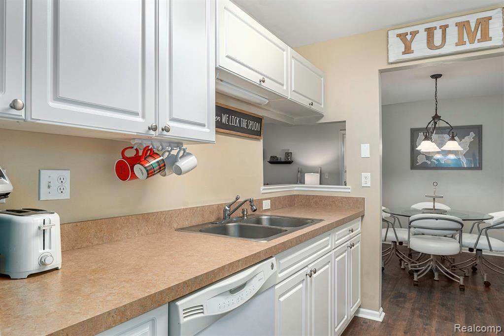 3546 Oakmonte - Photo 1
