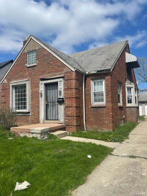 3934 Buckingham - Photo 1