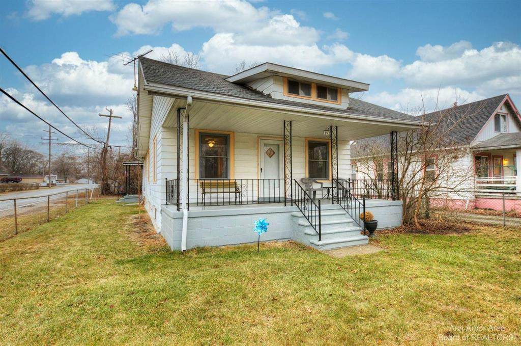 392 Dakota - Photo 1