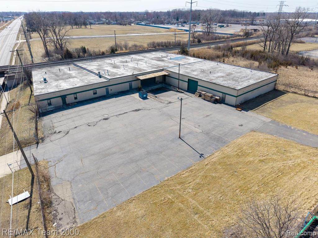 3000 Middlebelt - Photo 1