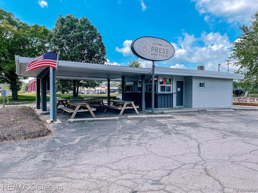 2120 Milford - Photo 1