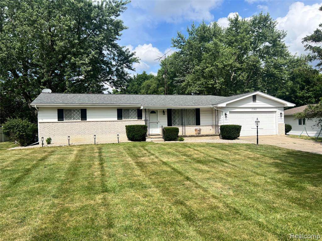 1362 Heathercrest - Photo 1