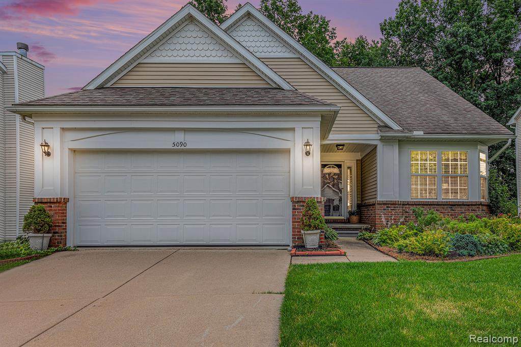 5090 Northfield - Photo 1