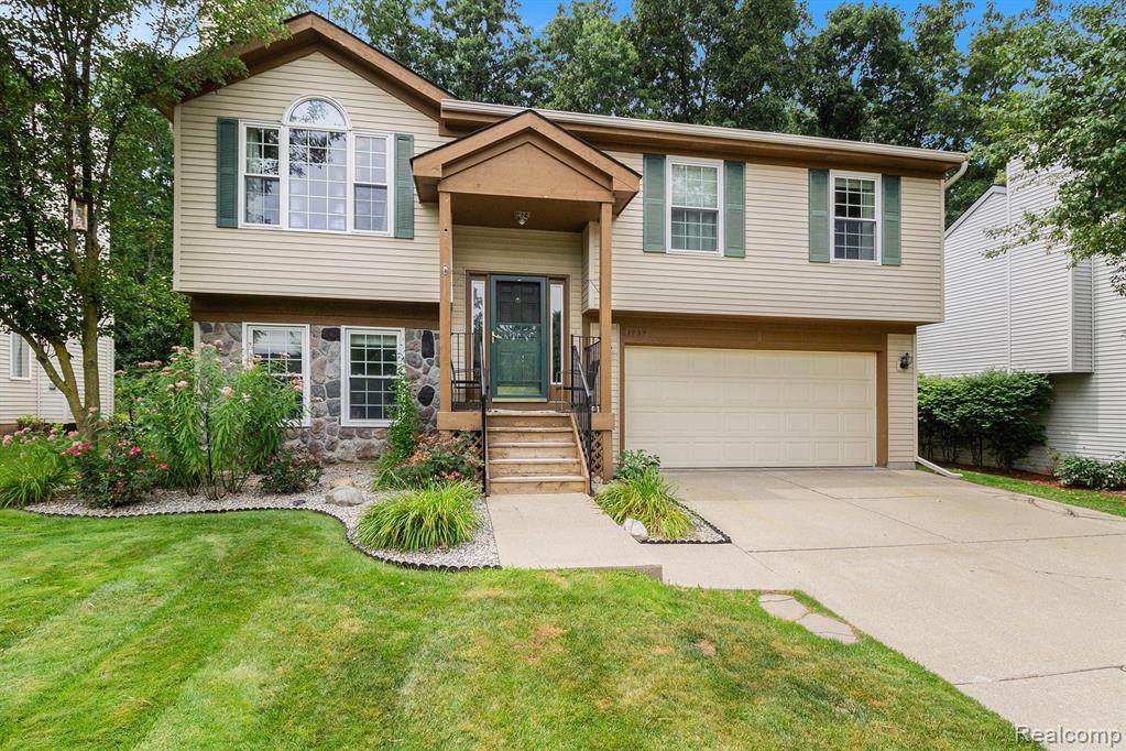 1735 Andover - Photo 1