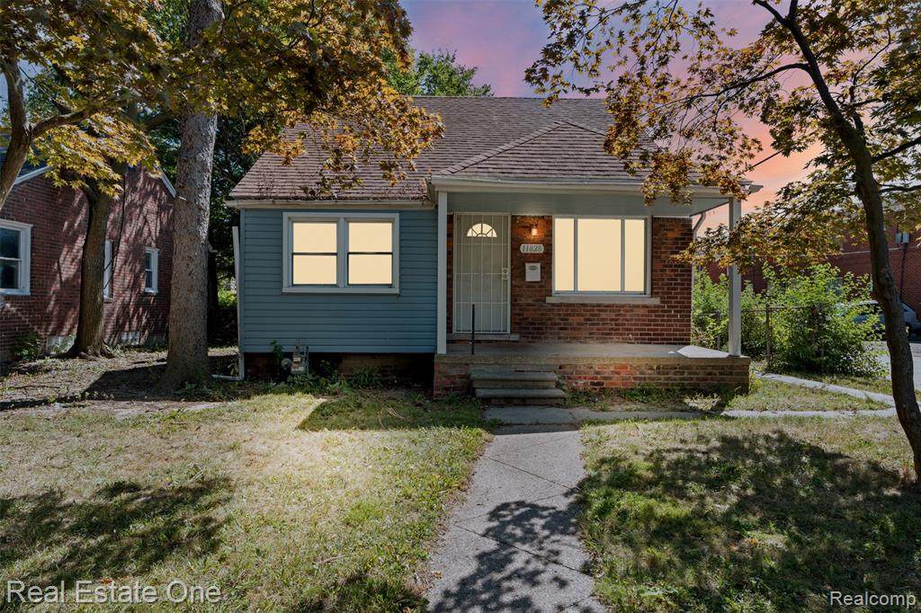 11828 Wayburn - Photo 1