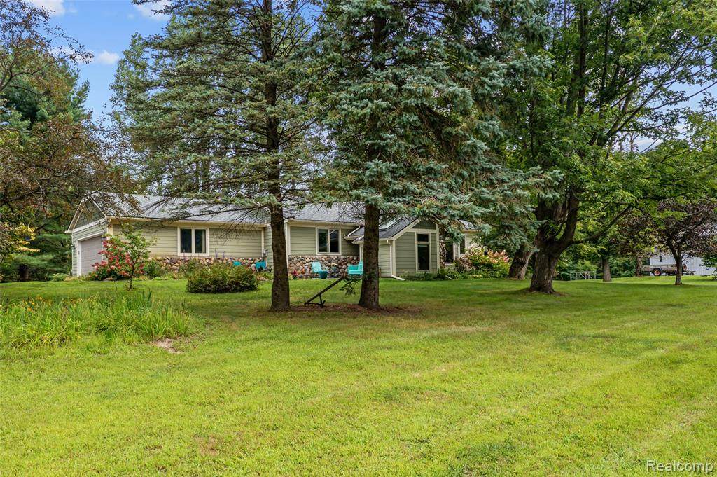 6218 Curtis - Photo 1