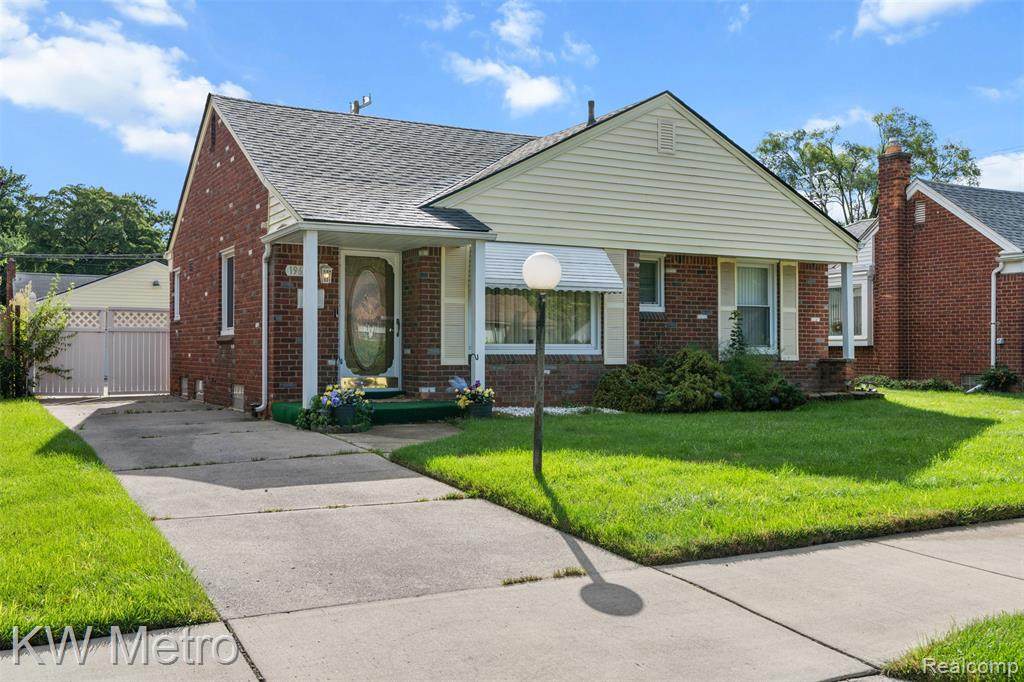 19612 Dale - Photo 1