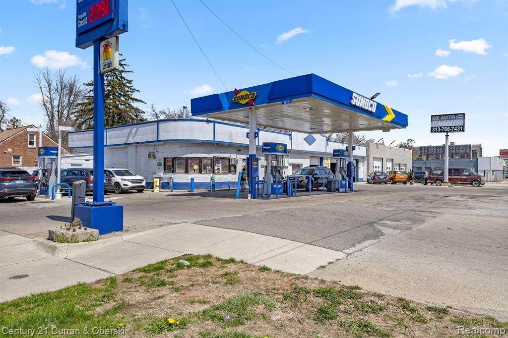 20630 Seven Mile - Photo 1