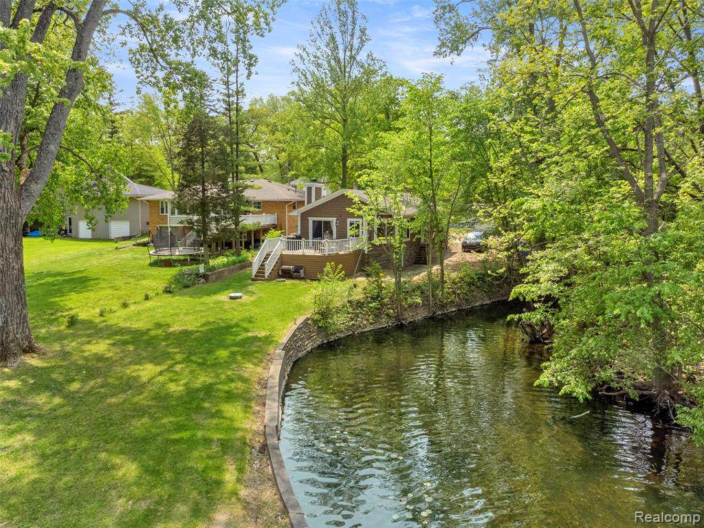 11970 Greenway - Photo 1