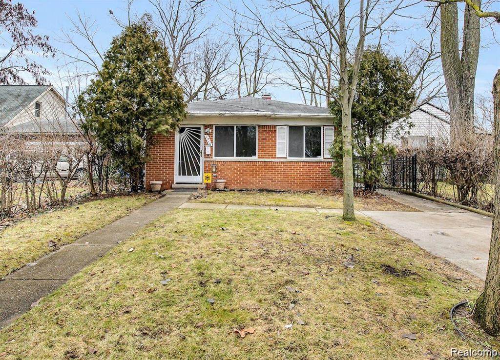 7518 Hazelton - Photo 1