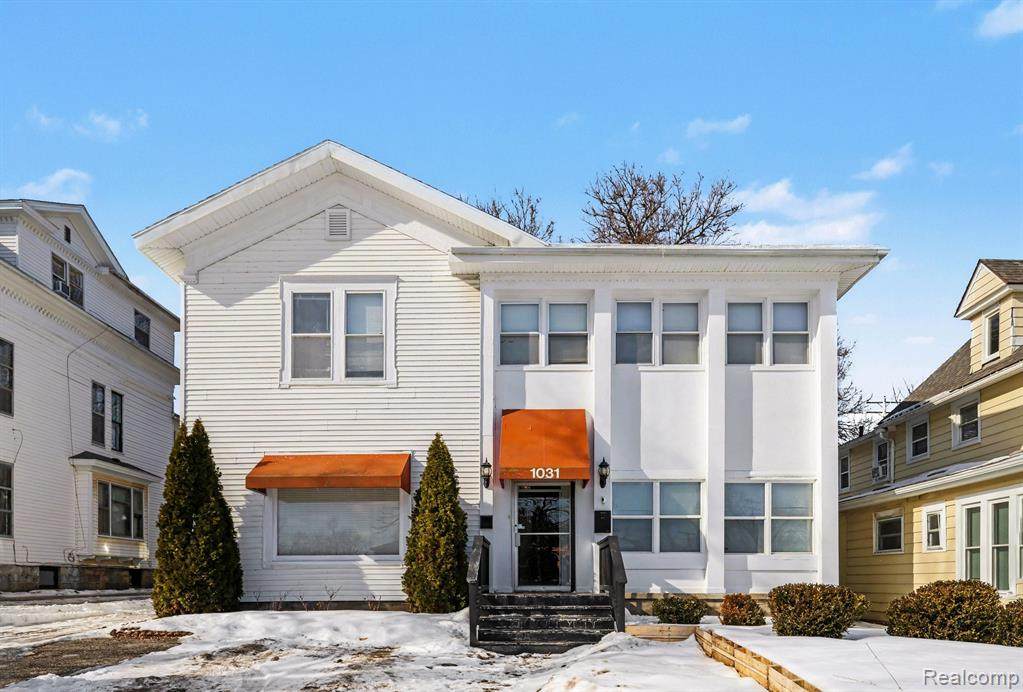 1031 Washington - Photo 1