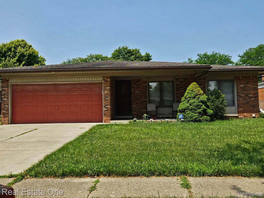 37683 Adrian Drive - Photo 1