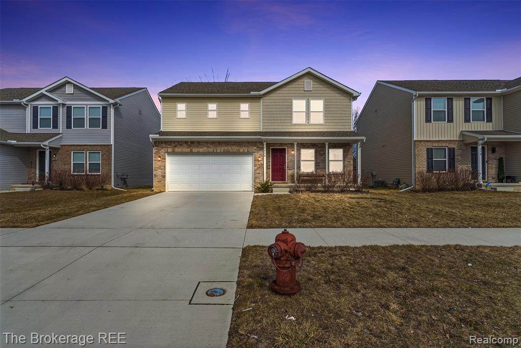 1640 Golfview - Photo 1