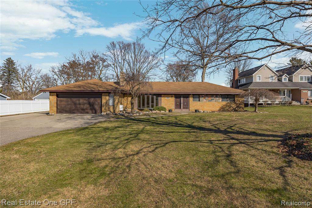 24840 Taft - Photo 1