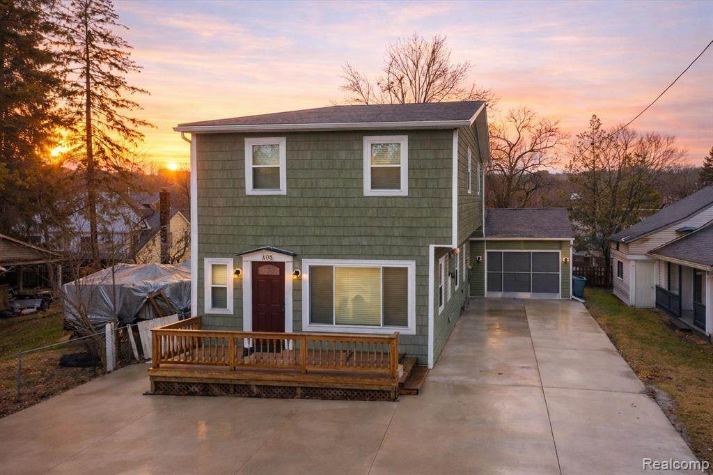 408 Conley - Photo 1