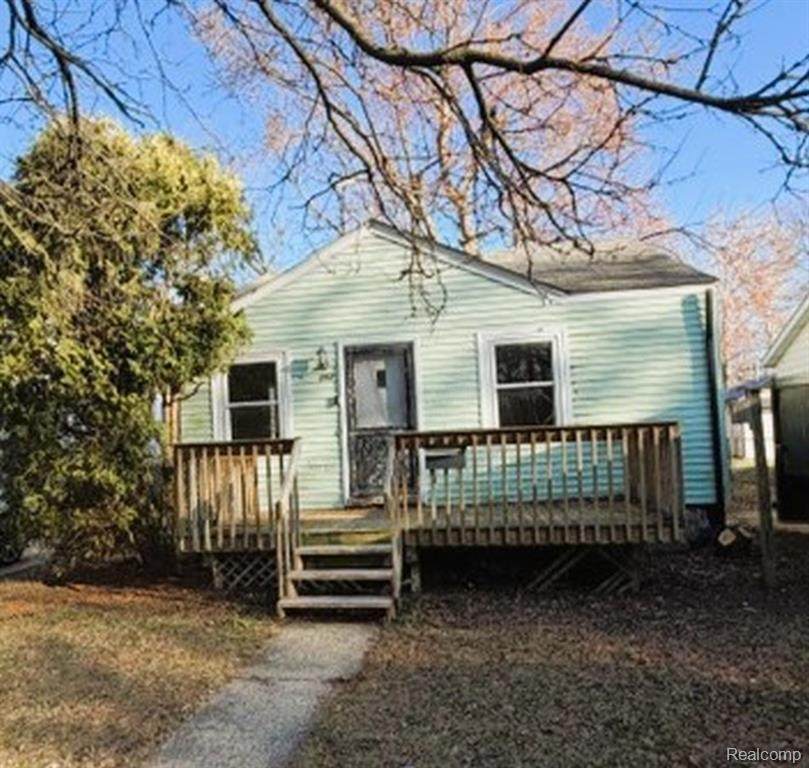 252 Strathmore - Photo 1