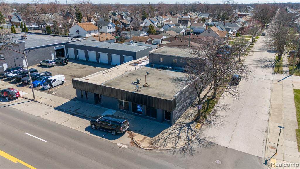 2189 Eureka - Photo 1