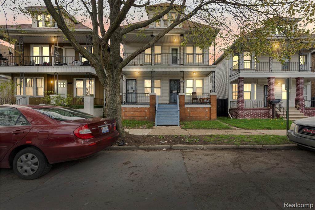 2143 Trowbridge - Photo 1
