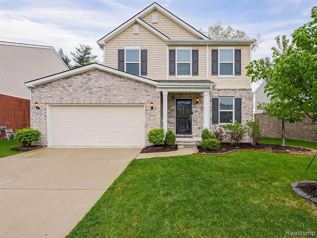 8640 Quincy - Photo 1