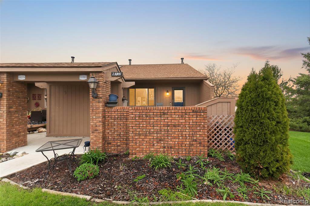 25381 Potomac - Photo 1