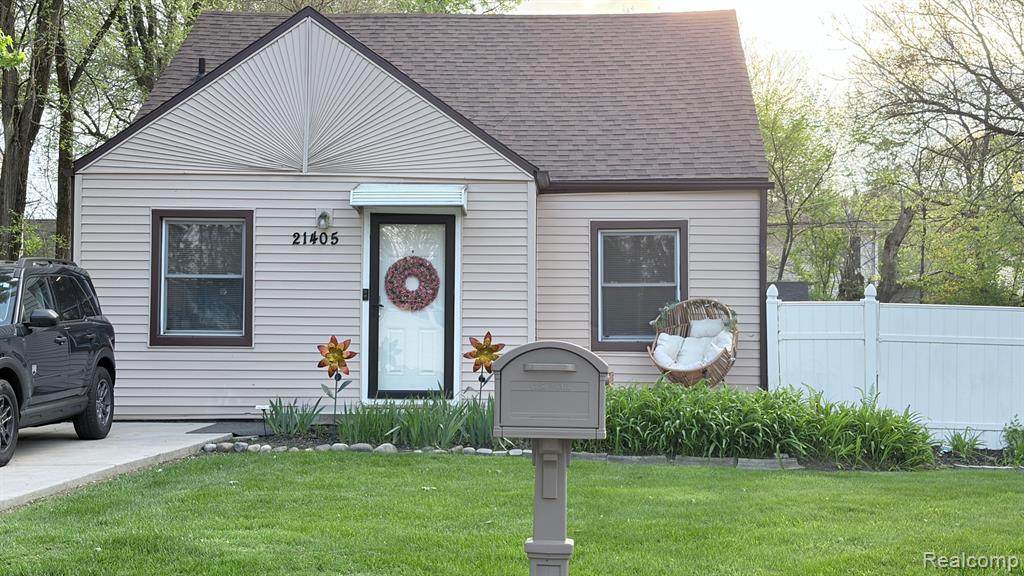 21405 Indian - Photo 1