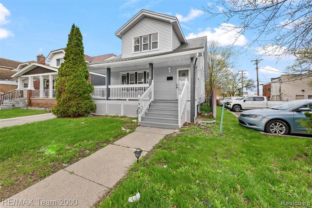 7121 Pinehurst - Photo 1