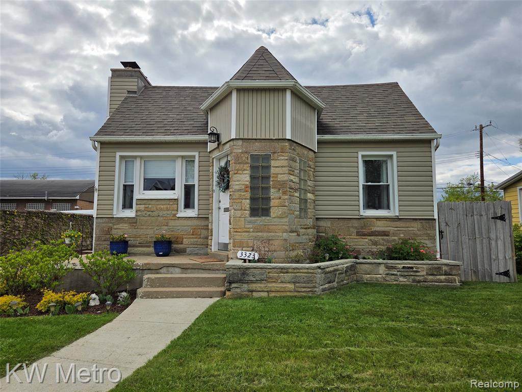 3323 Phillips - Photo 1