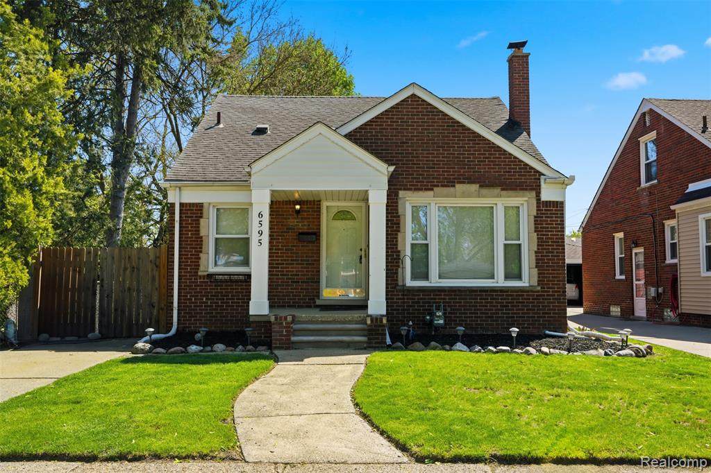 6595 Winona - Photo 1