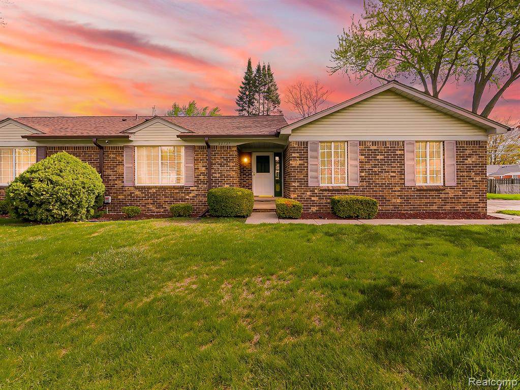 22727 Shoreview - Photo 1