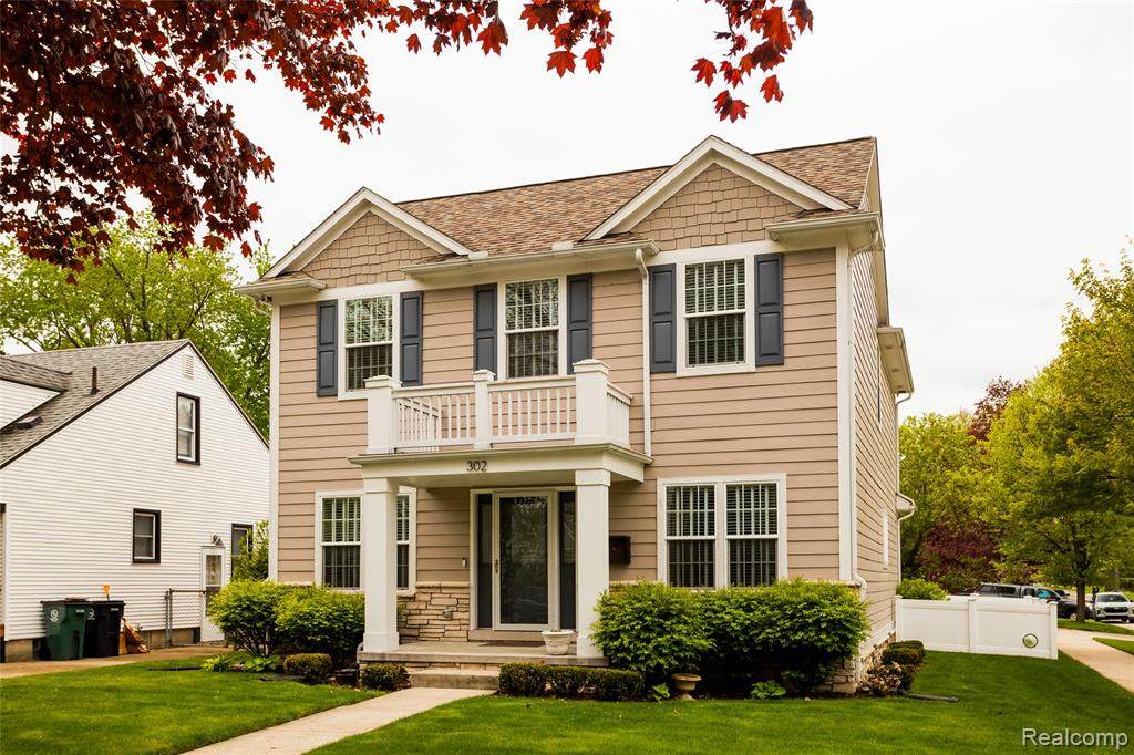 302 Blair - Photo 1