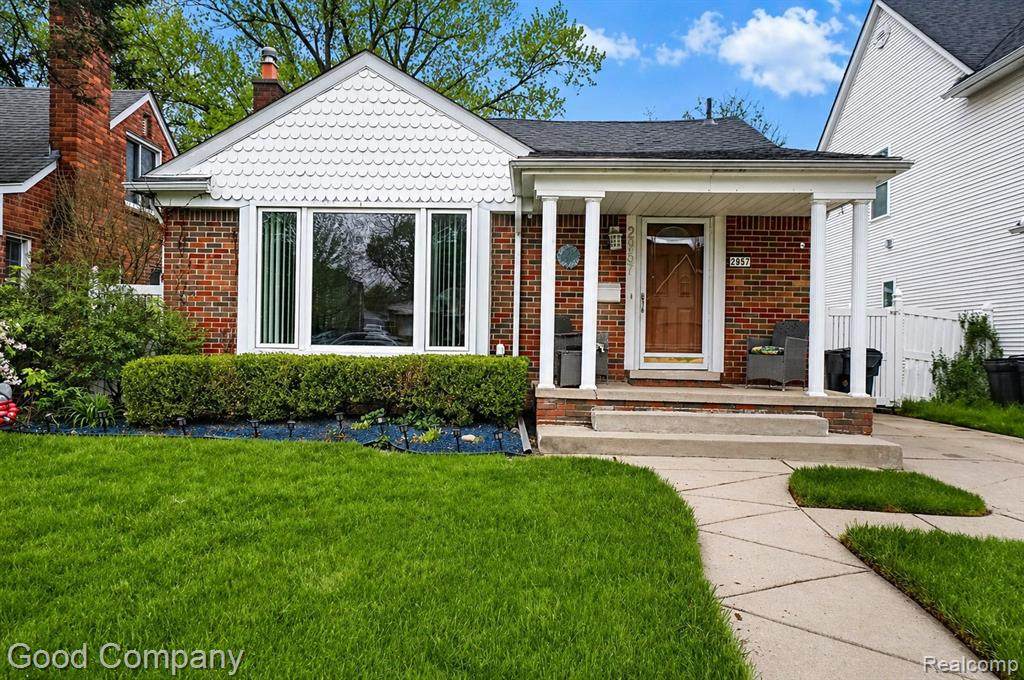 2957 Royal - Photo 1