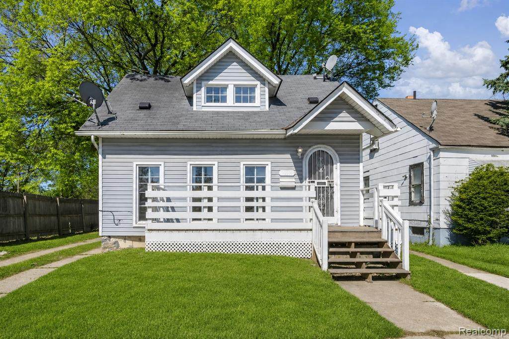 12699 Greenlawn - Photo 1
