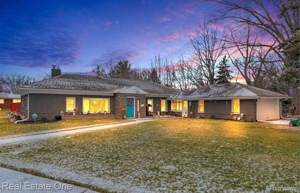 16423 Admiral - Photo 1