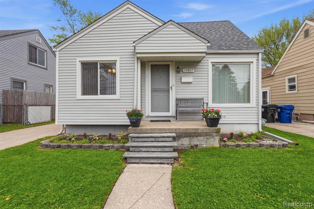 15817 Beech Daly - Photo 1