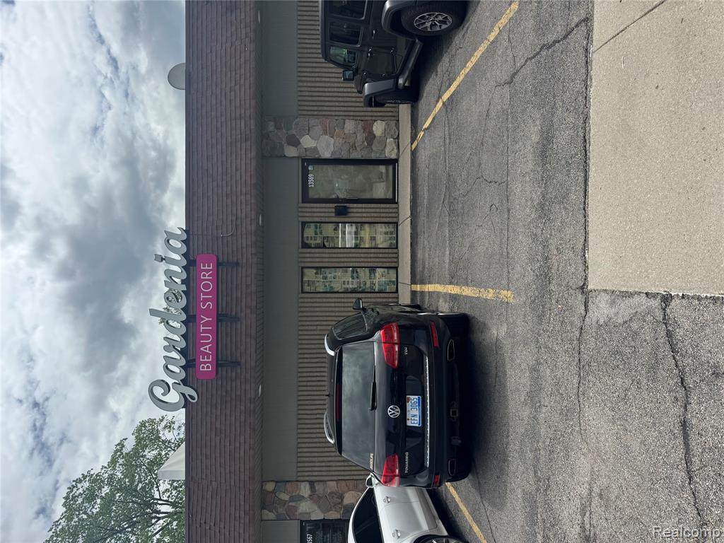 13565 Dix Toledo - Photo 1