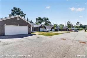26640 Orchard Lake - Photo 1