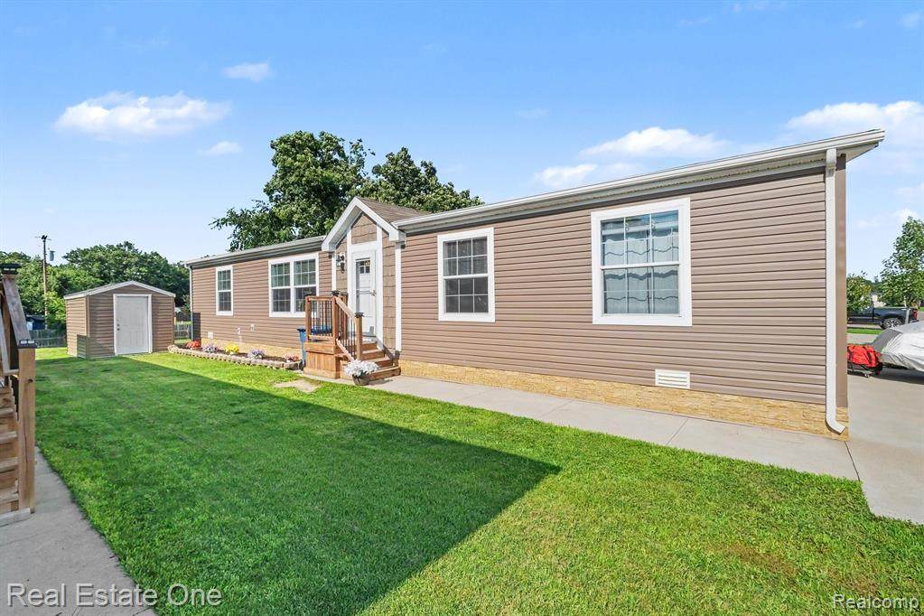 6548 Prince Blvd - Photo 1
