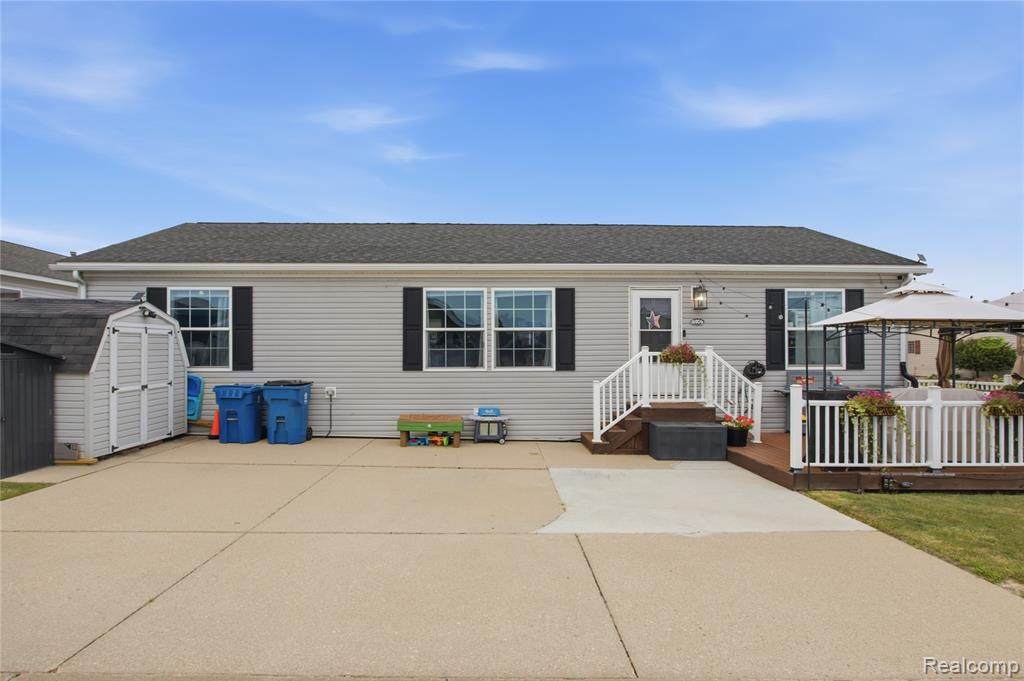 16206 Lancaster Way - Photo 1