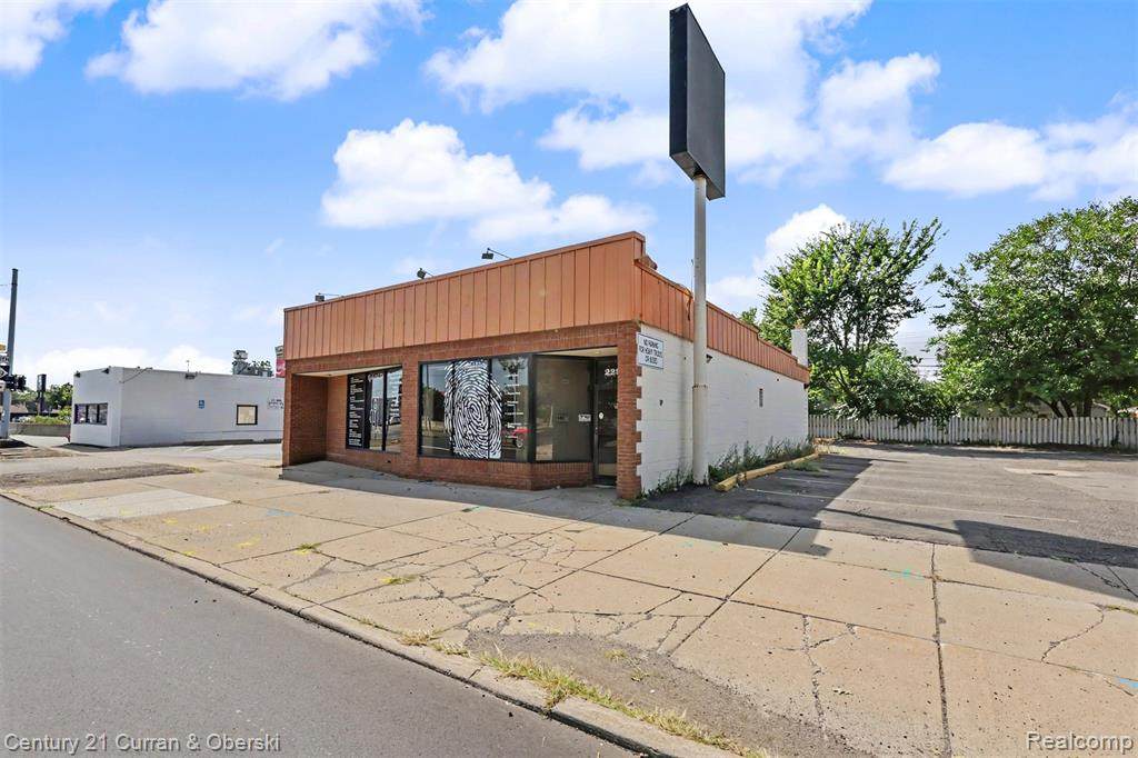 22976 Outer - Photo 1