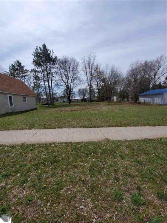 927 Chestnut Street - Photo 1