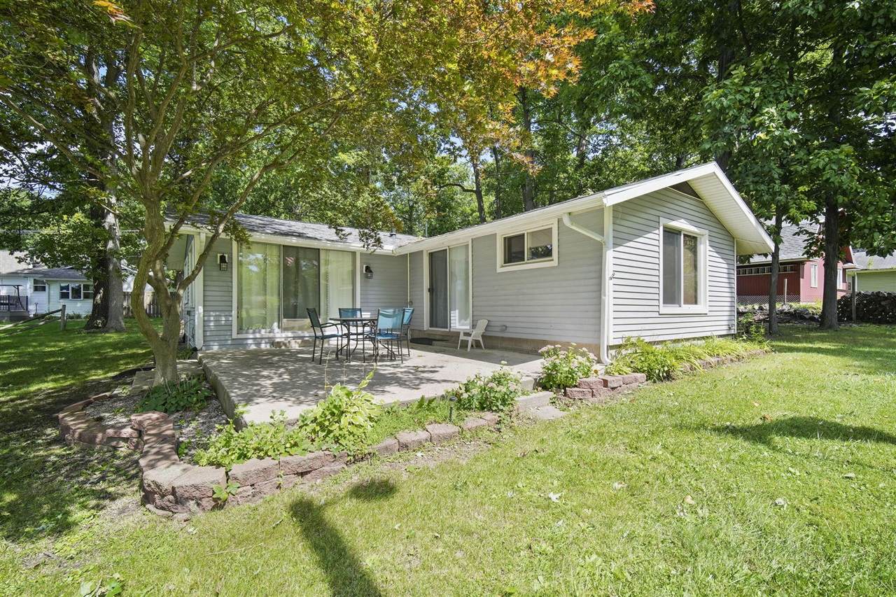 738 Oakwood Beach Drive - Photo 1