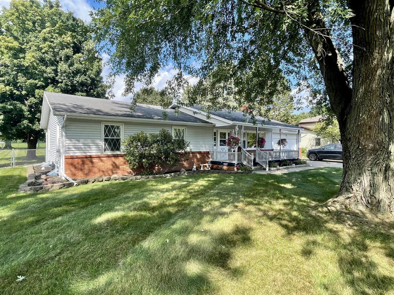 234 Lyn Brook Drive - Photo 1