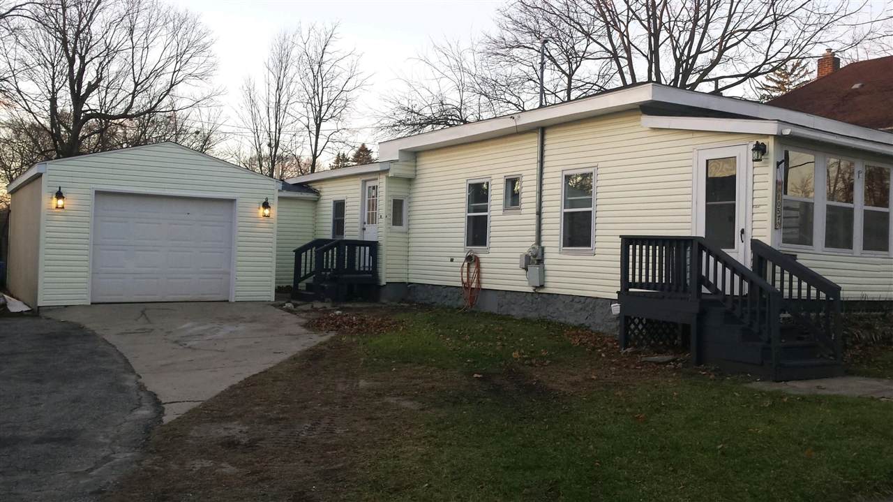 105 Oak Street - Photo 1