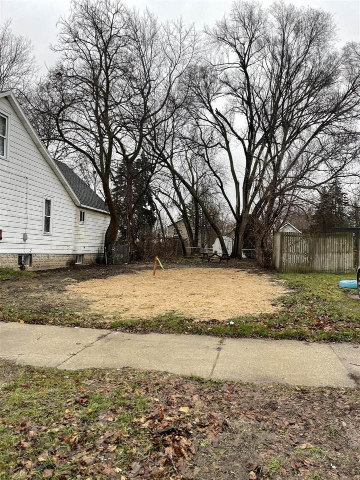 1124 Elizabeth Avenue Nw - Photo 1