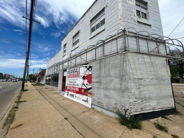 1396 Michigan - Photo 1