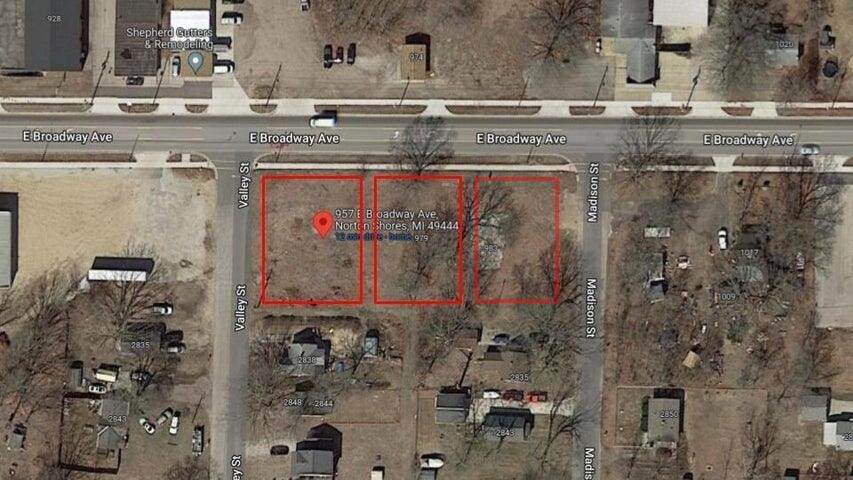 957-983 Broadway Ave - Photo 1