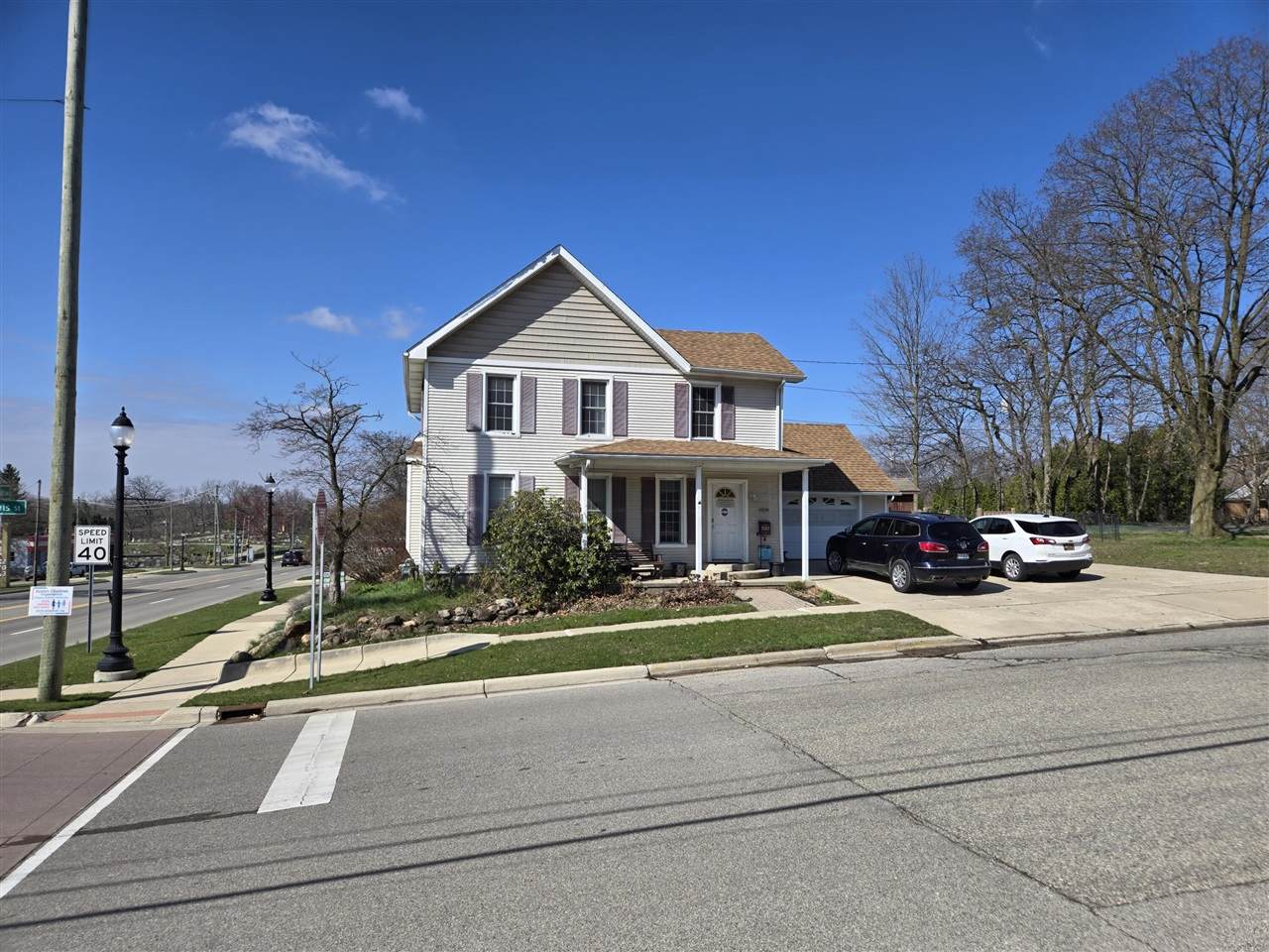 101 Lewis - Photo 1
