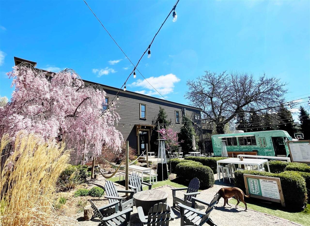 734 Wealthy - Photo 1