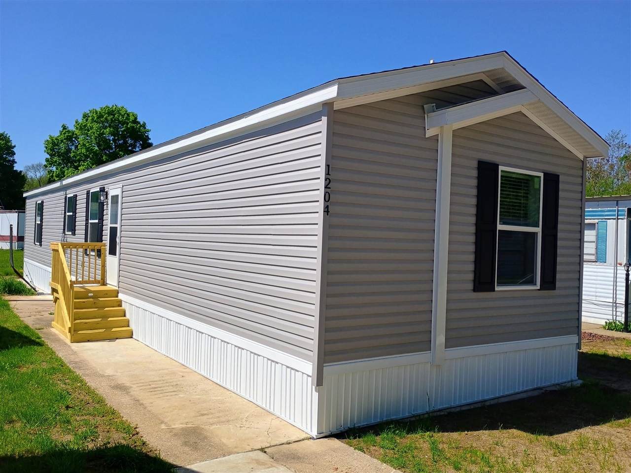 1204 Carlton - Photo 1